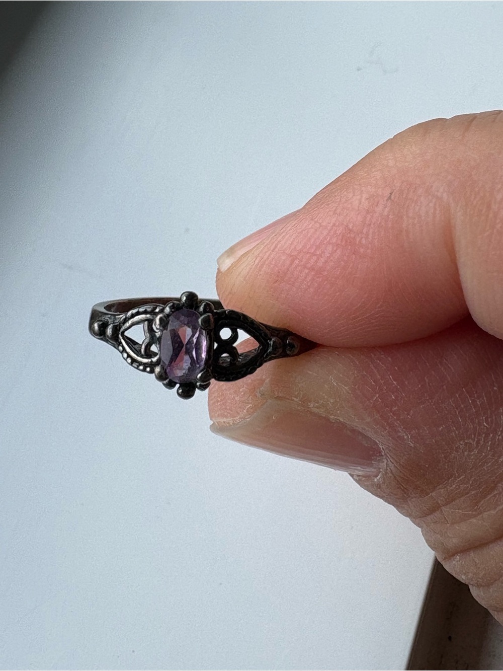 Vintage sterling silver Purple Gemstone Filigree Ring - Vintage sz 5.5